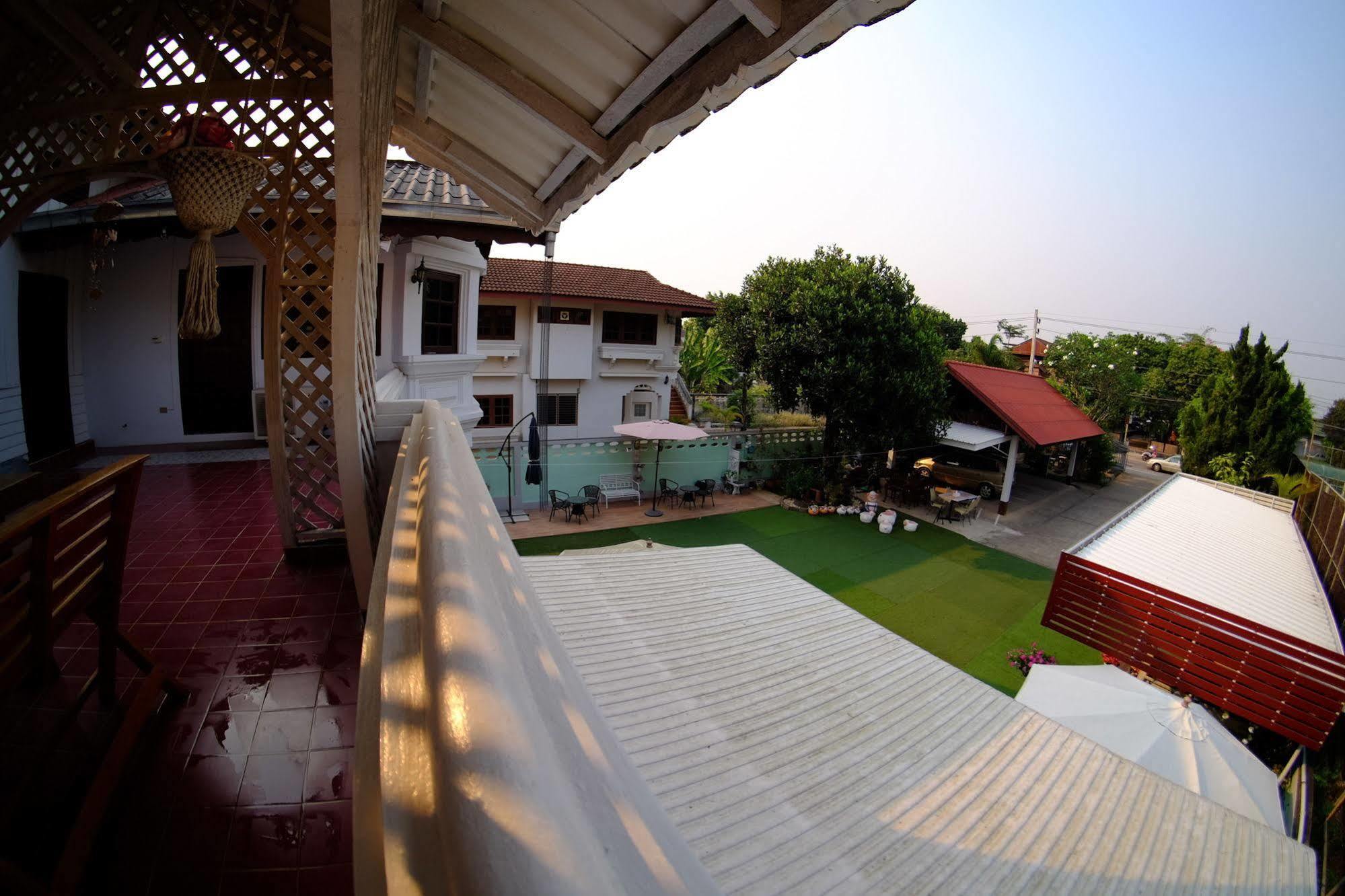 Baan Issara Boutique Hotel Nan Exterior foto
